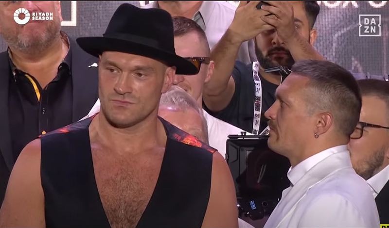 fury usyk face off