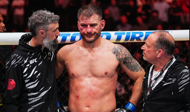 stipe miocic dilosi apoxorisi