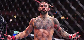 ilia topuria 32 small