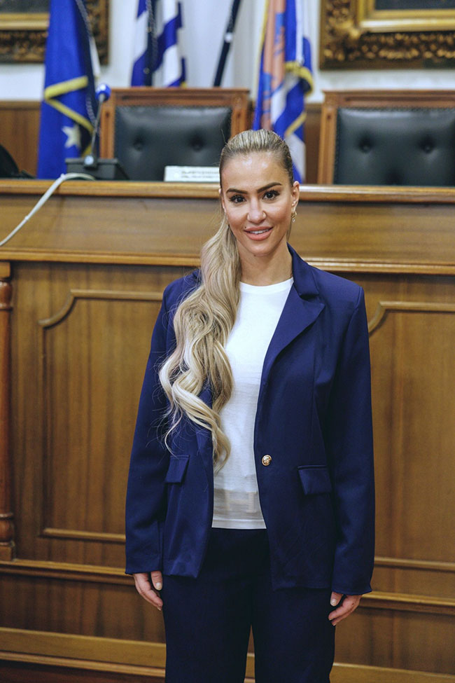 kallia kourouni vraveush 8