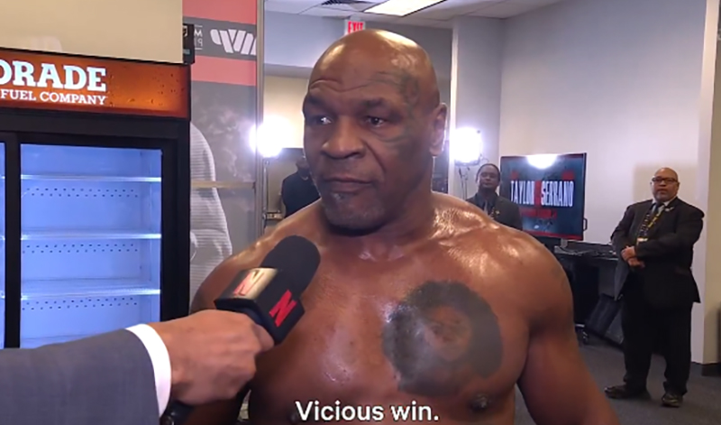 mike tyson pisinos