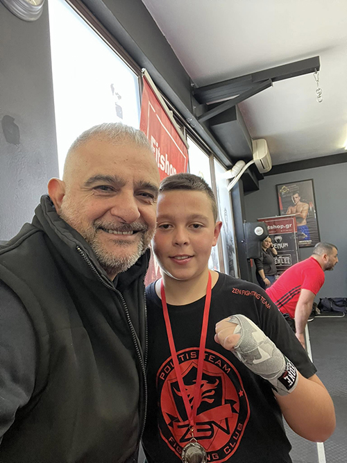 gods of war open politis mogadam 9