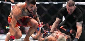 ilia topuria charles oliveira ufc 317 ko small