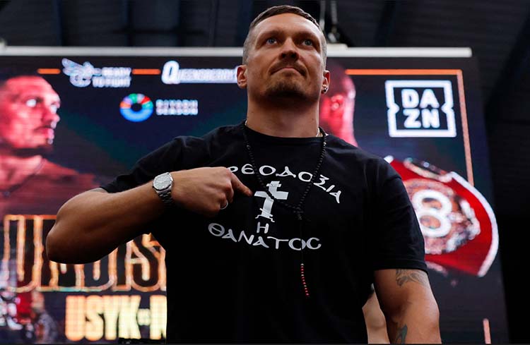 oleksandr usyk daniel dubois staredown 2