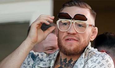 Η ράπερ Azealia Banks διαρρέει γυμνές φωτογραφίες του Conor McGregor