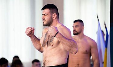 Βουνό ο Γιάννης Στοφορίδης για την σκληρή μάχη με τον Αλβανό Francesco Xhaja στο ‘Senshi 30’ (BINTEO)