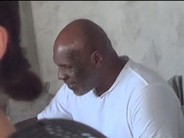 «Μεράκλωσε» ο Mike Tyson στην Μύκονο – Η ενόχληση με θαυμαστή του ! (vid)