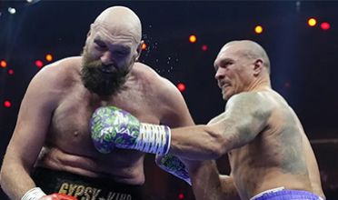 O Oleksandr Usyk νικά ομόφωνα στη ρεβάνς τον Tyson Fury σε εκρηκτική μάχη ! (vid)