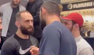 Ο Χαμζάτ Τσιμαέφ μπήκε μπροστά για τον συναθλητή του στο Ομάν (vid)