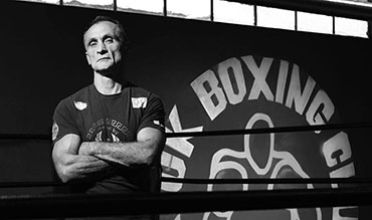 Έφυγε από την ζωή ο σπουδαίος Γιάννης Κακαράκης, ο Δάσκαλος των Πρωταθλητών στο Kickboxing !